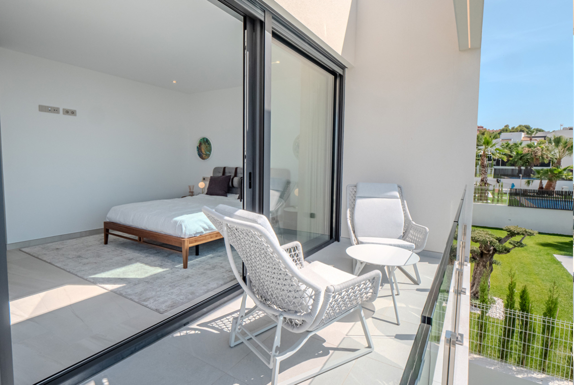 Villa in Finestrat_EPHSVV_nw_teras_slaapkamer_01