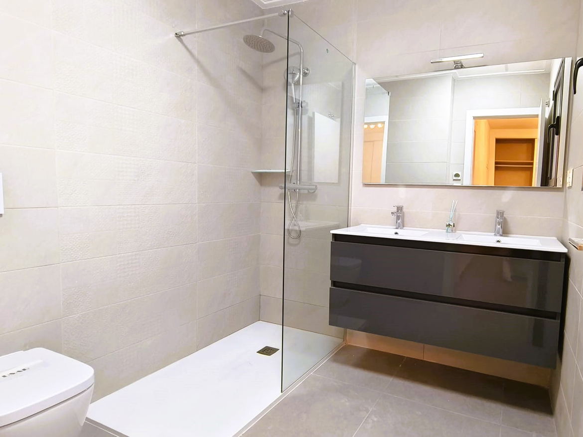 Villa in Rojales_ALB2_badkamer