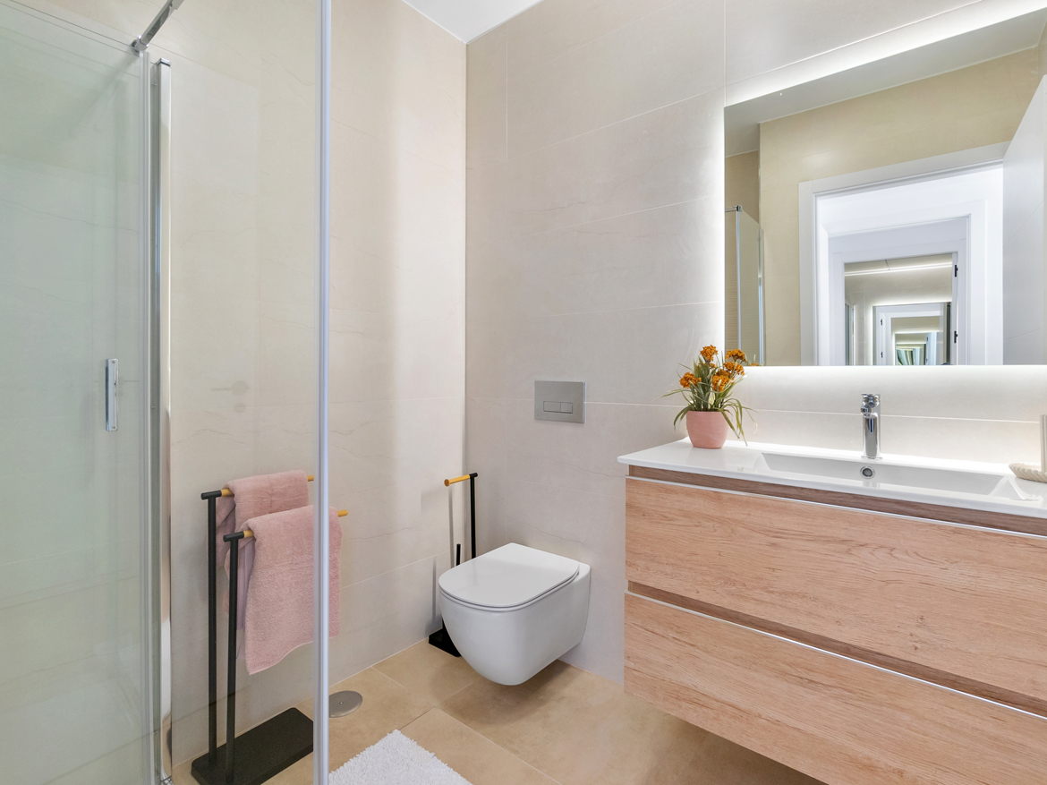 Appartement in Torrevieja_ONR_nw_badkamer