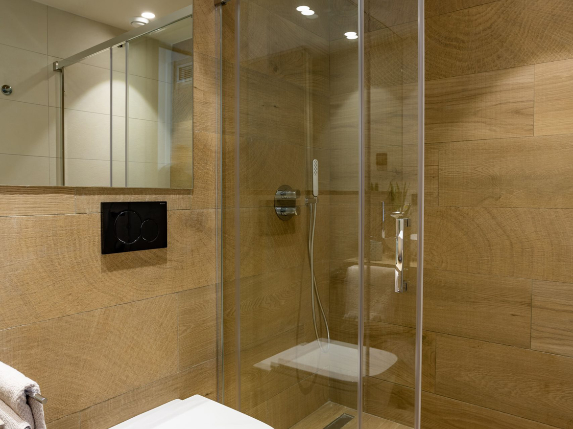 Appartent op La Finca Golf_Zte_nw_badkamer_01