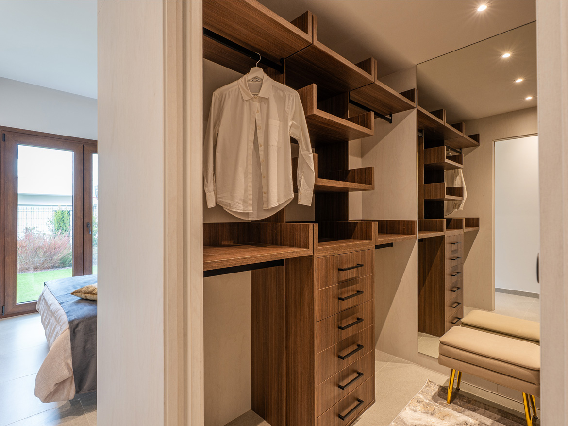 Villa La Finca Golf_egosar_nw_slaapkamer_inloopkast