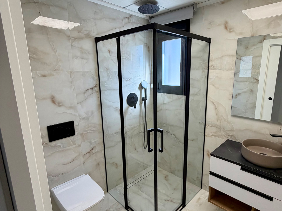 Appartement op La Finca Golf_OSG_CT_nw_badkamer_02