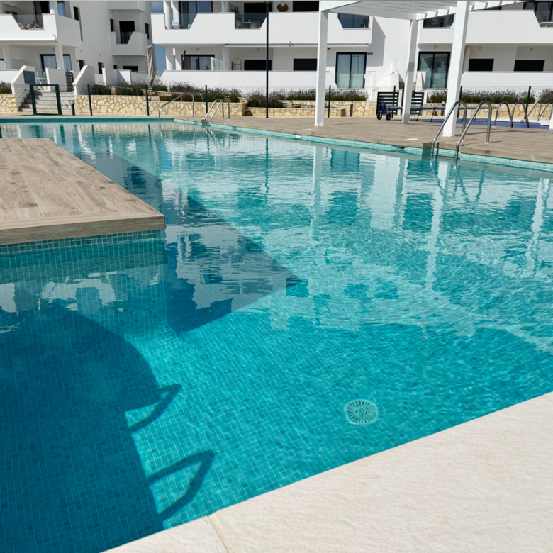 Appartement op Santa Rosalia_LVH_RFL_zwembad_01